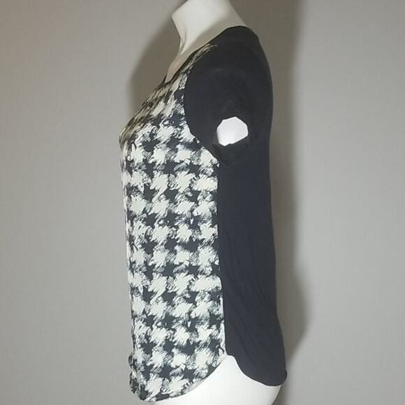 NWT J. Crew Geometric Print Short Sleeve Tee - Picture 3 of 6